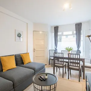 Apartment Stylish 2 +new Bathroom&kitchen Hamburg